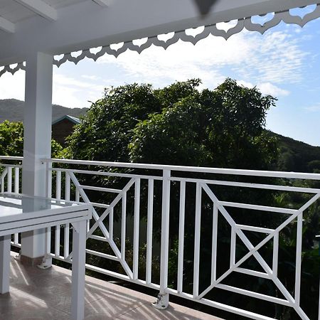 Habitation Pineau Villa Deshaies Exterior photo