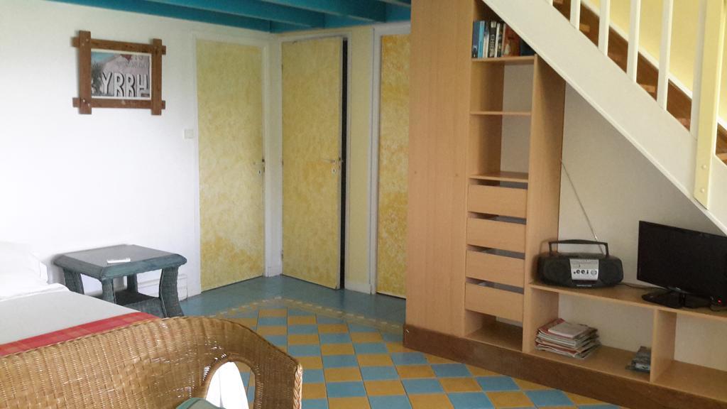 Habitation Pineau Villa Deshaies Exterior photo
